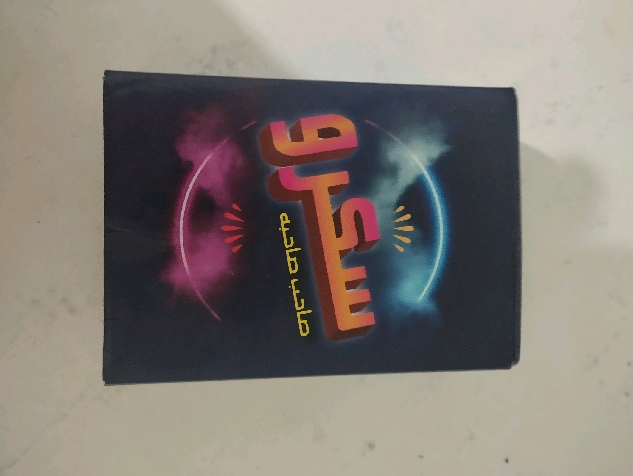 لعبة ورق أزرق